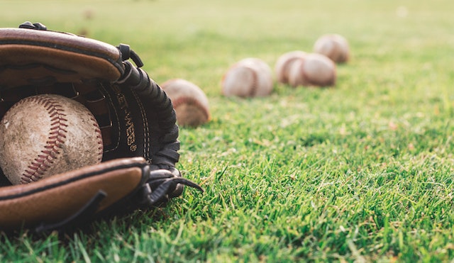 Betting on the Texas Rangers and Houston Astros: A Guide on How You Can Increase Your Chances of Winning