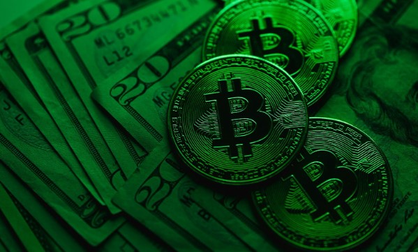 Texan Bitcoin Miners Benefit from Electricity Grid More Than Ordinary Consumers
