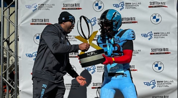 Arlington Renegades Representative From Irving Sets World Record at BMW Dallas Marathon