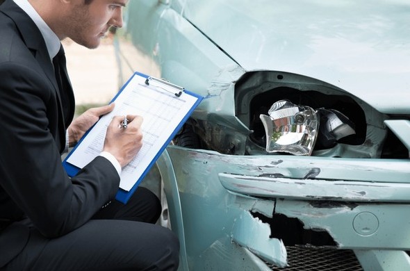 Tips for Handling Insurance Companies After a Car Crash