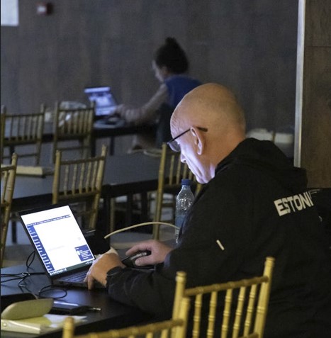 Top 10 Benefits of a Veteran Buying into a Co-working Franchise