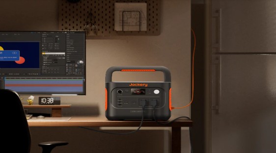 Storm-Ready Power: How to Prepare Your Home for Blackouts in the UK