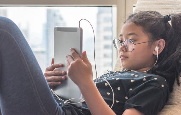 Digital Apps & Workbooks: Enhancing Early Education