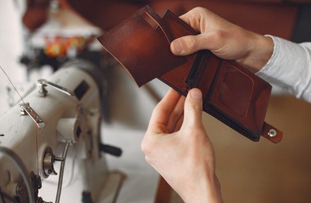 Tips to Choose the Perfect Leather Wallet for Your Needs