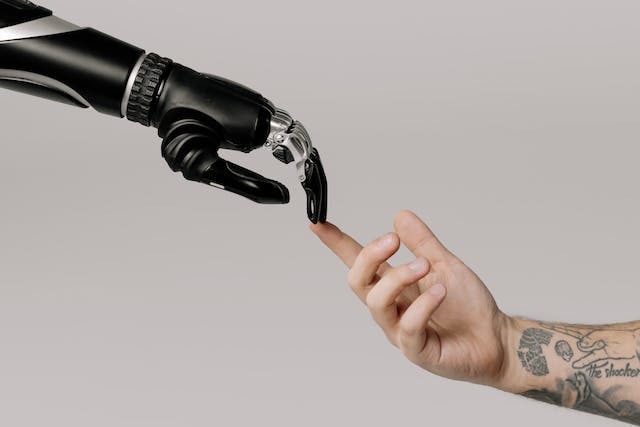 EssayService vs AI Writing Tools: Which Is More Efficient?