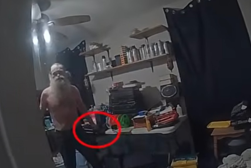 Arlington Police Release Bodycam Video of Fatal Shooting of Man Armed With Knife