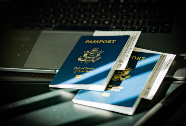 Navigating the Complexities of Immigration Law With a Deportation Attorney